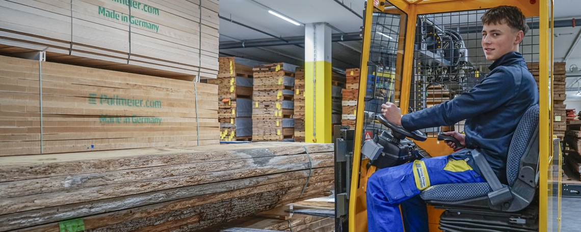 Logistiker:in Flächenlager Tagschicht 100 %, 1. Bild